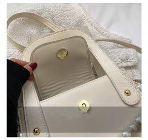 Ladies leather handbag (9)